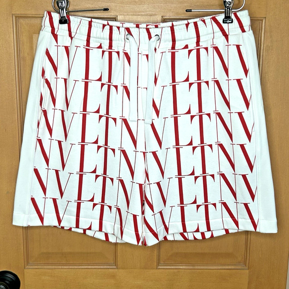 Valentino Men's Sweat Shorts Size L Cream Red VLTN Logo Spellout Drawstring - Picture 1 of 8